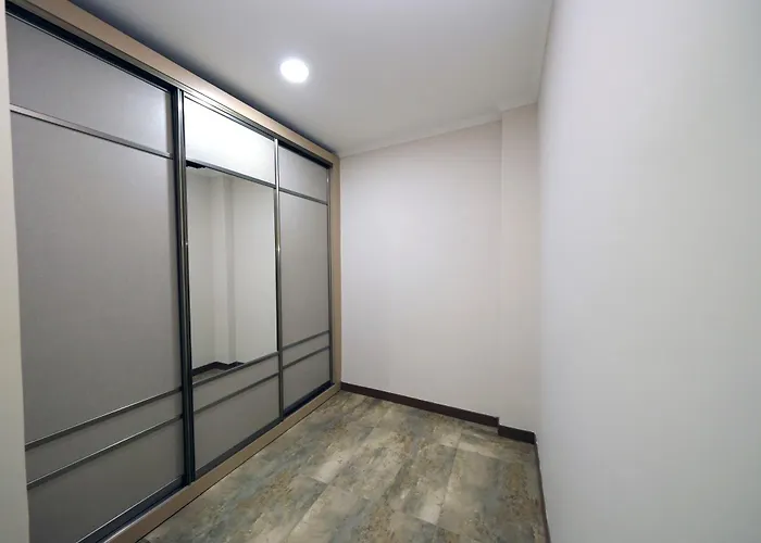 Lacasita Проживание в семье Урла